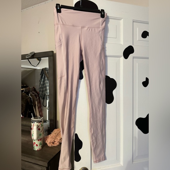 Fabletics - Picture 1 of 1